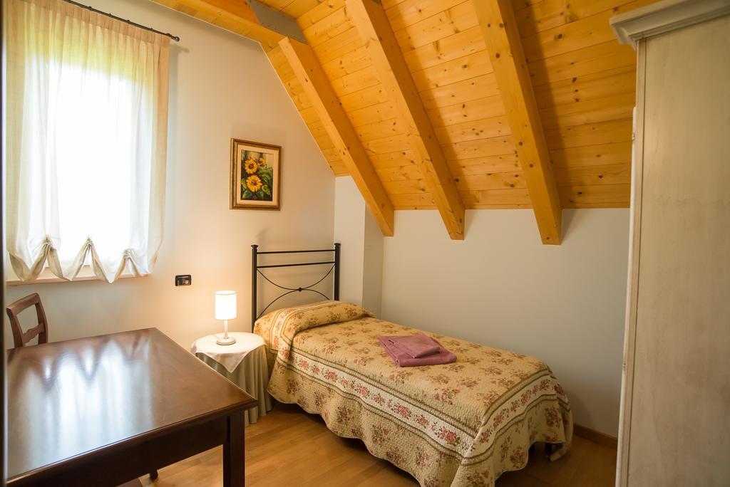 Case Vacanza Orchidea Coreglia Antelminelli Δωμάτιο φωτογραφία